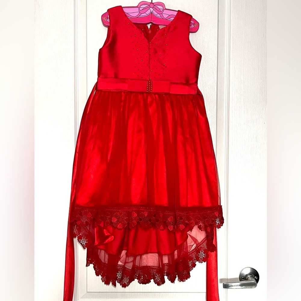 Charming Scarlet Girls Dress with Bead Detail and Satin Waist Bow and Lace 5T